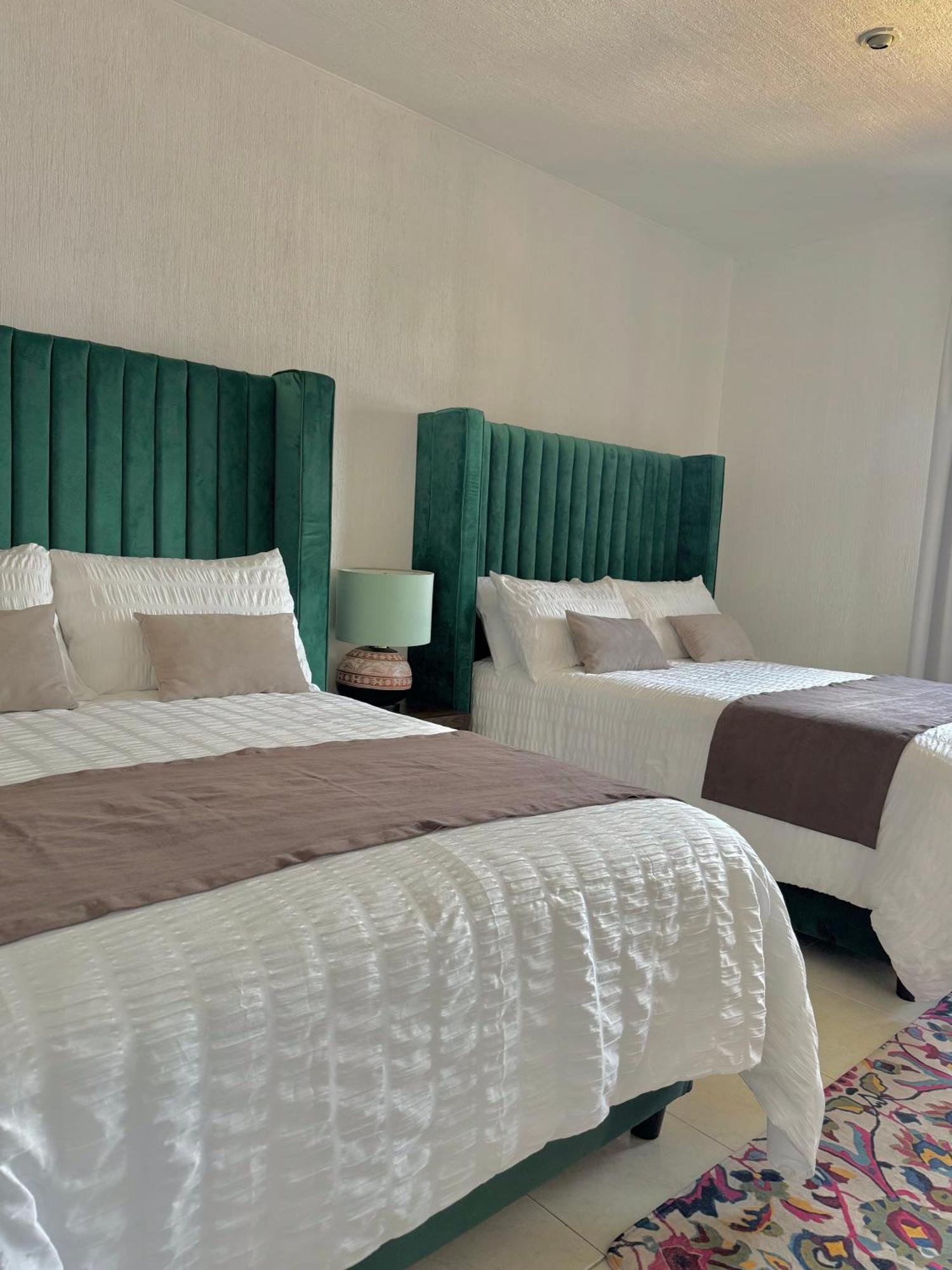 Suite Los Angeles Tecozautla Esterno foto
